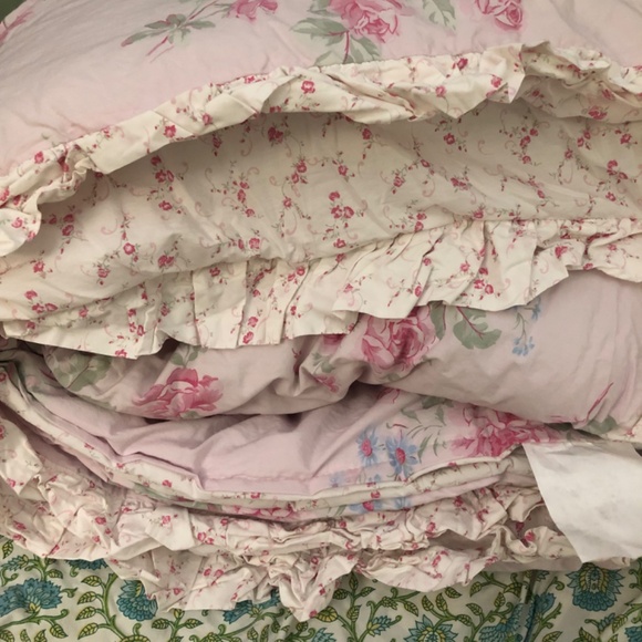 Simply Shabby Chic 3 piece king set Misty Rose ruffled comforter shams Target - Picture 4 of 12